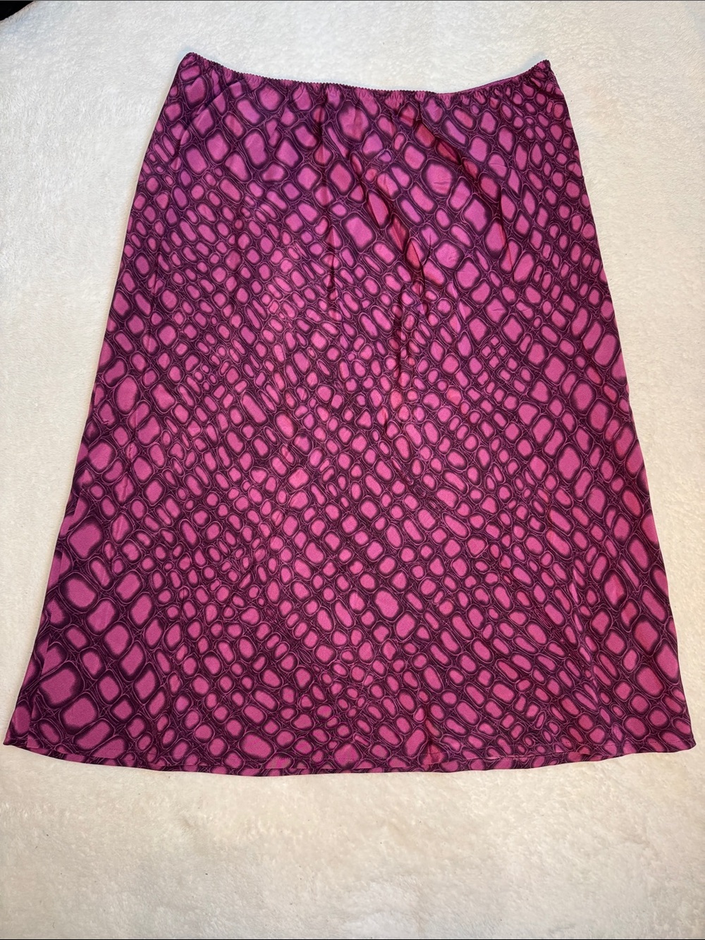 The Limited silk skirt. M. Purple pink textural print.